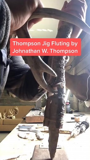 Thompson jig fluting #knapping #flutedpoints #leftonread #leverage