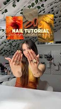 Ad: Building and filing gel nails🤍🫧