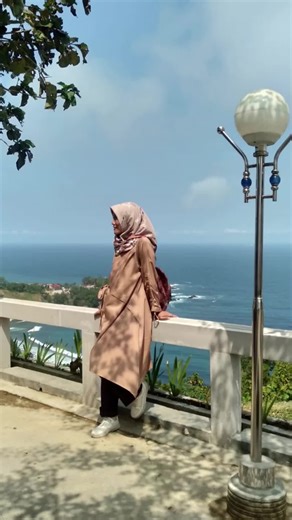 Happy (@happyw11)’s videos with suara asli - Happy