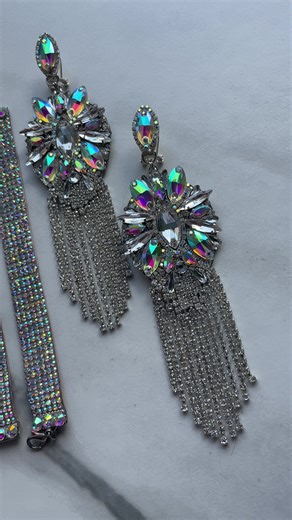 Accessories for stage and special occasions. Fast and high-quality production. Wide selection and a personalized approach. #present #spain #accessories #fyp #love