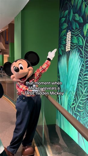 Spot the TRUE Hidden Mickey at Garden Grill Restaurant in Epcot!