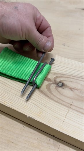 This Simple Strap Trick Will Save You in an Emergency! 😱🔥