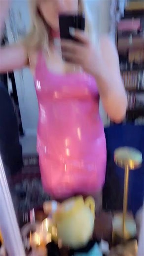 Love getting dressed up for my brainwashing~ 🥰