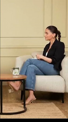 Alia Bhatt shoe play 👠👠👠#shorts #heels #heel #legs #feet #aliabhatt