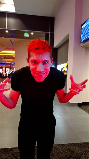 Let’s see your Ghostface Cosplay 👻📞🔪 @Daniel R. Lyon III @Regal @Red Rock Casino Las Vegas @Ghostface @Paramount Pictures @🩸ICE NINE KILLS🩸 @mckenna grace :) @fearlessrecords #horror #thunderwolf #scream7 #ghostface #cosplay