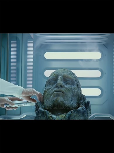 Scientists are experimenting on an alien🥶 #aliens #prometheus #alienvspredator #aliencovenant