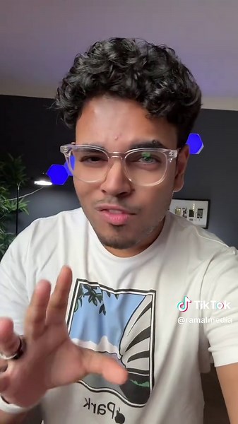 Understanding Android User Hypocrisy in Samsung Devices