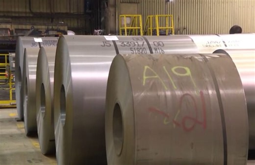 Economics professor speaks on the future of Hamilton’s steel industry