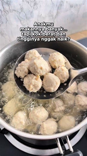 KELAS ONLINE MASAK SEHAT ALAMI GLUTEN FREE TERLENGKAP | M2S on Instagram: "Anakmu makannya banyak… tapi kok berat dan tingginya nggak naik? 🫣 Makanya di kelas basic stunting, saya bahas: ✔ rutinitas harian sehat ✔ suplementasi yang aman ✔ pijat oromotor ✔ mealplan & resep harian + video tutorial Mau anak tumbuh optimal? Ketik MAU dikolom komentar, nanti saya kirimkan link kelasnya ⤵️"