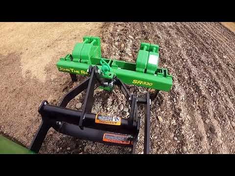 John Deere X580 Driveway Work - Box Scraper & Ripper Use