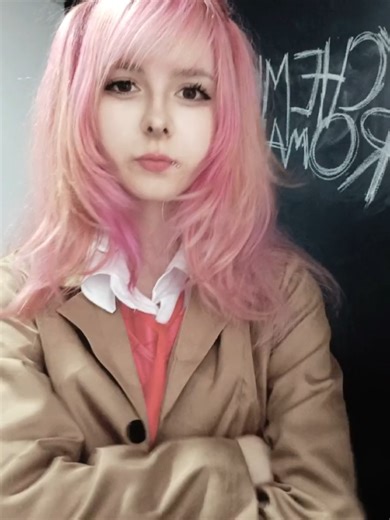 aproveitando q tenho cabelo rosa.. #natsuki #dokidokiliteratureclub #ddlc #cosplay