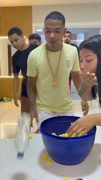 Brincadeira da garrafa🤣🤣