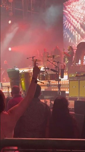 ‘Shining Star’-Earth, Wind, & Fire-(Live) Cynthia Mitchel Pavilion #randb #concert #discomusic #ewf
