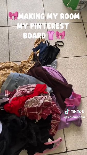 Room Makeover Essentials: Organizing Your Wardrobe