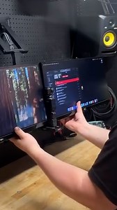 1.8M views · 3.7K reactions | Why have two screens, when you can have MOVING screens  | GAMINGbible | Facebook