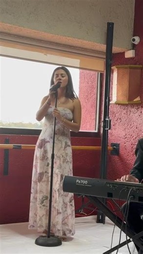 Skyfall - Adele (Cover By Ale Naveja Voix)