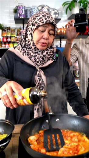 Kicap Mee Kak Zaidah: Resipi Goreng Mee Sedap