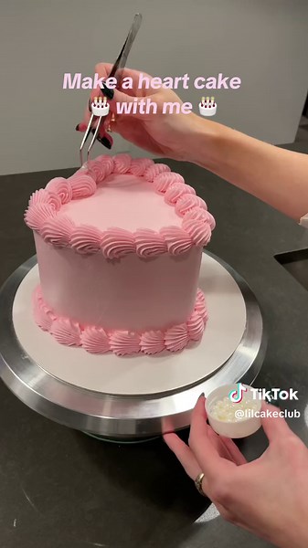 Make a birthday cake with me start to finish 🎂🎀 #caketok #gardenparty #smallbusiness #baketok #vintagecake #cakedecorating #lambethcake #cake #fyp #viral #homebaker #palmbeach #heartcake #pipingbuttercream #pipingvideo #buttercream #cakevideo #satisfying #pinkcake #crumbcoat