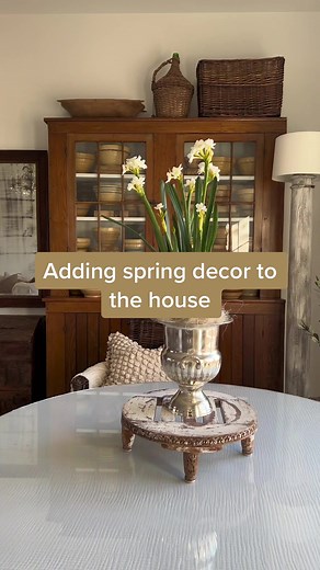 Artificial Lily Home Decor: Adding a Touch of Spring to Your House
