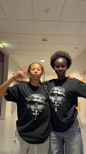 @Y🇨🇮✨ @𝐃 💆🏽‍♀️🫆 #trend #prtoi #viral #fyp #percersurtiktok | tiktoks dances