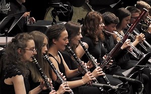 Bedřich Smetana：Dance of Comedians from The Bartered Bride 斯美塔那：喜剧演员之舞，选自被出卖的新娘