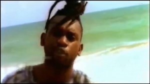 Mata O Ha Eh Dr. Alban ‎– One Love (The Album) Sello:SweMix Records ‎– SWE CD10, SweMix Records ‎– SWECD 10 Formato:CD, Album País:Sweden Fecha:May 1992 Género:Electronic Estilo:Euro House, Dancehall, Dub, Reggae-Pop Pistas 1 Introduction 1:45 2 It's My Life 4:00 3 Sing Hallelujah! 4:24 4 Groove Machine 4 3:41 5 Reggae Gone Ragga 4:01 6 Cash Money 3:36 7 One Love 5:27 8 Om We Rembwe Ike 4:47 9 Groove Machine 5 4:46 10 Mata Oh A Eh 4:28 11 Roll Down Di Rubber Man 5:39 12 It's My Life (Club Edit) 