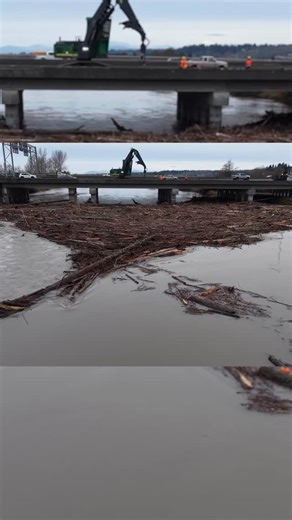 Washington Weather Chasers on Instagram: "NEW #VIDEO! Log jam against Highway 2 on the eastbound lanes of the trestle. For footage to come. #wawx #weather #washington #atmosphericriver #flood"
