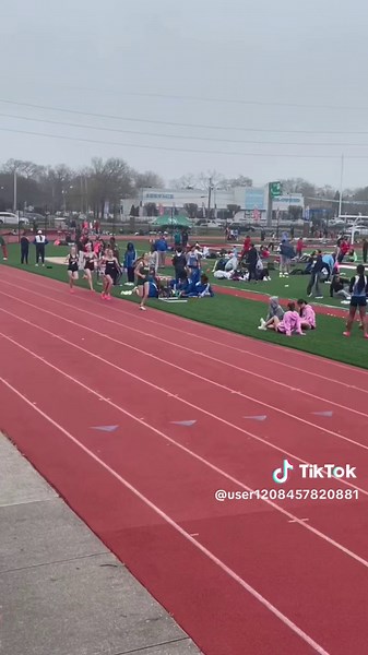 #fyp #track #xc #run #running #pr #spring #foryou #team #train #greenscreenvideo