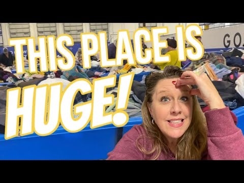 A Goodwill Bins Warehouse! / Shop Along