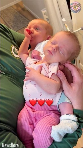 When Twins Share… Everything 😂