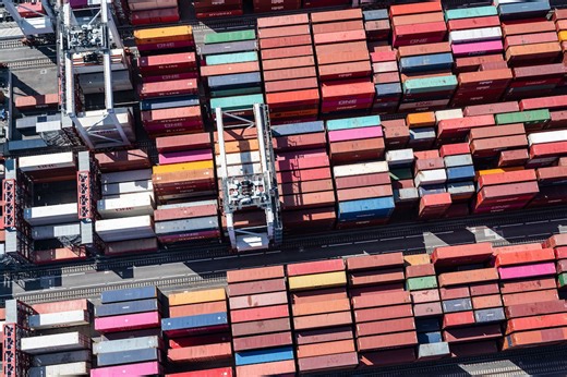 ‘Tariff shockwave’ leads to collapse in ocean container bookings