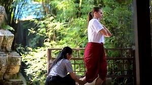 16K views · 298 shares | Ram Thai (Thai classical dancing) Flick, flip, tap, rub and blow are the musical fundamentals of mankind. Evolution adds steps to the rhythm which tell the stories. Ram Thai or Thai Classical Dance hence represents folklores, literatures or even traditional fun fare. Wrapped fingers, stand in circle (“wong”) and move the feet to the rhythm is famously known as Ram Wong which is common and easy to follow. | I love Thailand | Facebook