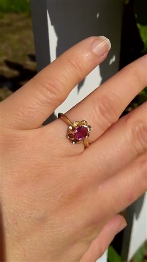 Genuine 19th Century Siamese Ruby, a near-flawless hand-faceted gem high-quality solid 14kt gold.