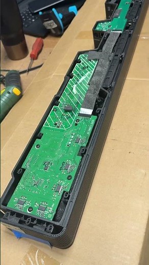 What’s Inside the Bose SoundTouch 300 Soundbar #bose, #soundbar, #teardown #audiophile