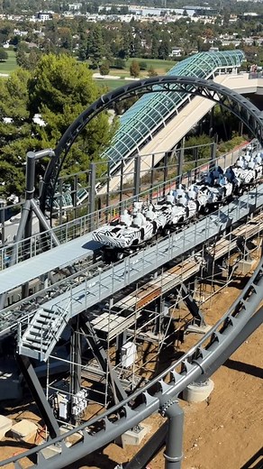 FIVE FIRES YOUTUBE on Instagram: "Fast & Furious Hollywood Drift testing is getting interesting 🔥🙌🏻 water dummies have been added, camera installed in the front ride vehicle and partial launch testing up to the midcourse brake"