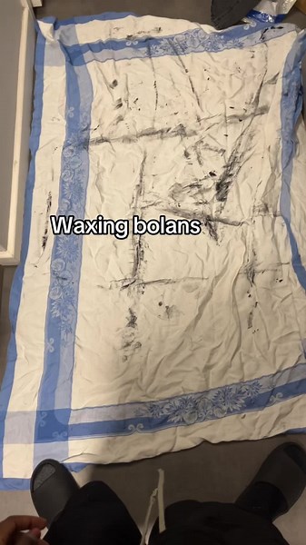 Waxing Techniques for Flawless Jeans