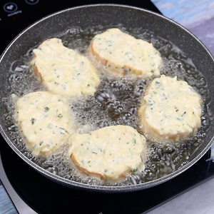 If you have old bread at home, this is the best recipe for you | Recipes Yum