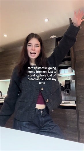 on my way back now bread in hand xx #university #foryou