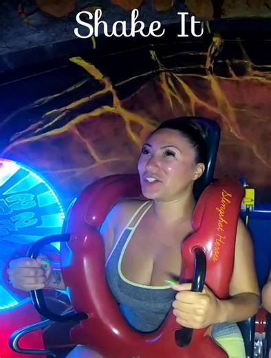 Shake The Puppies #foryou #slingshot #slingshotride #slingshotrides #slingshotrider #slingshotri | Sling Shot Fun