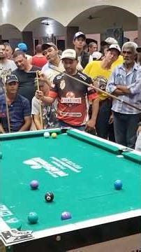 Ele achou que estava enfrentando qualquer um. 😳