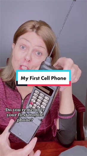 Exploring the First Mobile Phones of the 1900s