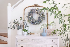 How to Make A Dried Hydrangea Wreath | DIY Dried Hydrangeas Decor Ideas - Hydrangea Treehouse