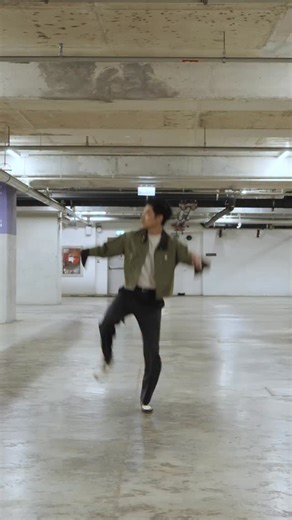 Todsapol Toptim Maisuk on Instagram: "STARBUCKS เค้ามีแบบกระป๋องแล้วนะ พกไปได้ทุกที่ ขับรถแจกแถมกอดไปเลย ใครไม่ได้จากผม ไปจัดได้ที่ 7-11 และร้านค้าชั้นนำ ลองแล้วมาบอกหน่อย ชอบรสชาติไหน ! #StarbucksReadytoDrink #WheneverWherever #สตาร์บัคส์แบบพร้อมดื่ม #starbuckspartner"