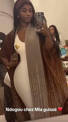 Ndogou chez Mia Guissé - Fans Club