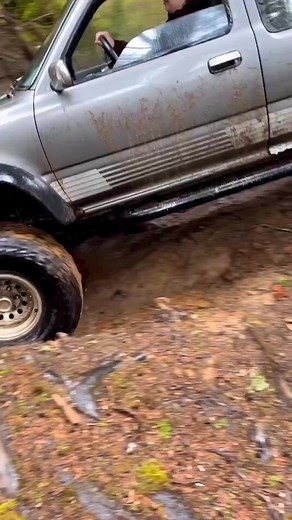 We all have that one mate 🤣 . . . #hiluxthings #offroad #4x4modsaustralia | 4x4 Mods Australia