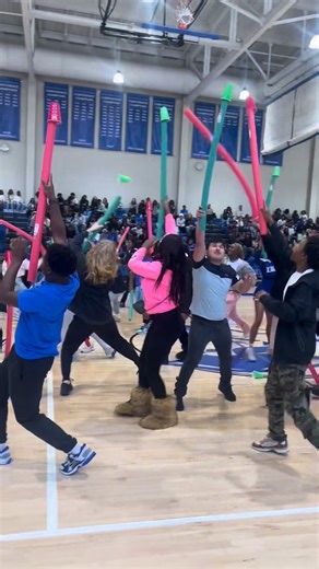 CSDDoverHigh on Instagram: "Spirit level: MAXED OUT. Homecoming, we’re ready for you! 🚀 Shoulda been a SENATOR 💙🤍 #senatorpride"