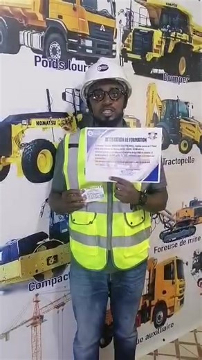 L'élève Morel mohé obtient son certificat CACES et son attestation de formation après 1 mois de formation sur la chargeuse. Nous sommes situés en côte d'ivoire,à Abidjan ( Yopougon ) derrière cosmos près de océan gare. ecrivez nous ou appelez. WhatsApp 0797712087-0152726260-0501409562 Ecomaaf 💥💥💥 | Ecole de Manutention Africaine