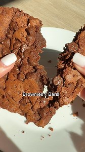 Did you know Tiff’s Treats has hot, fudgy brownies and bars? We see you there, chocolate lovers!  Indulge in classic flavors and other delicious creations. Add them to a cookie order  or make them your main delight! | Tiff's Treats | Facebook