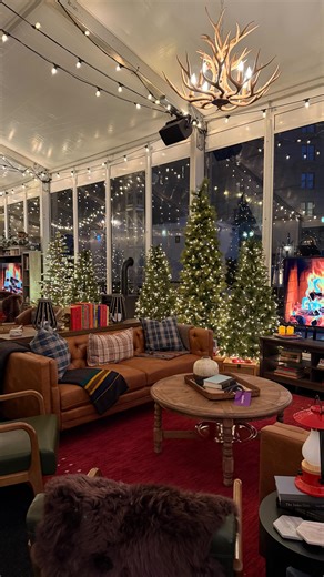 Boston’s Frostival Lodge furnished by @wayfair is a warm winter escape opening tomorrow for everyone to enjoy! 🔥🎿 Located in the heart of Copley Square, settle into a cozy escape from reality having a mix of Scandinavian landscape, château in the Italian Alps, and cozy alpine lodge in Quebec all coming together. Enjoy a variety of foods and drinks by @eatalyboston, and a heavy line up of festive events and games to pass the time. Boston Frostival Lodge is open daily from 11 AM - 9PM until Febr