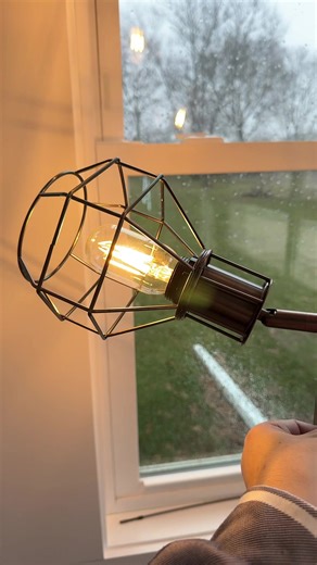 Stylish Floor Lamps for Your Living Room and Bedroom